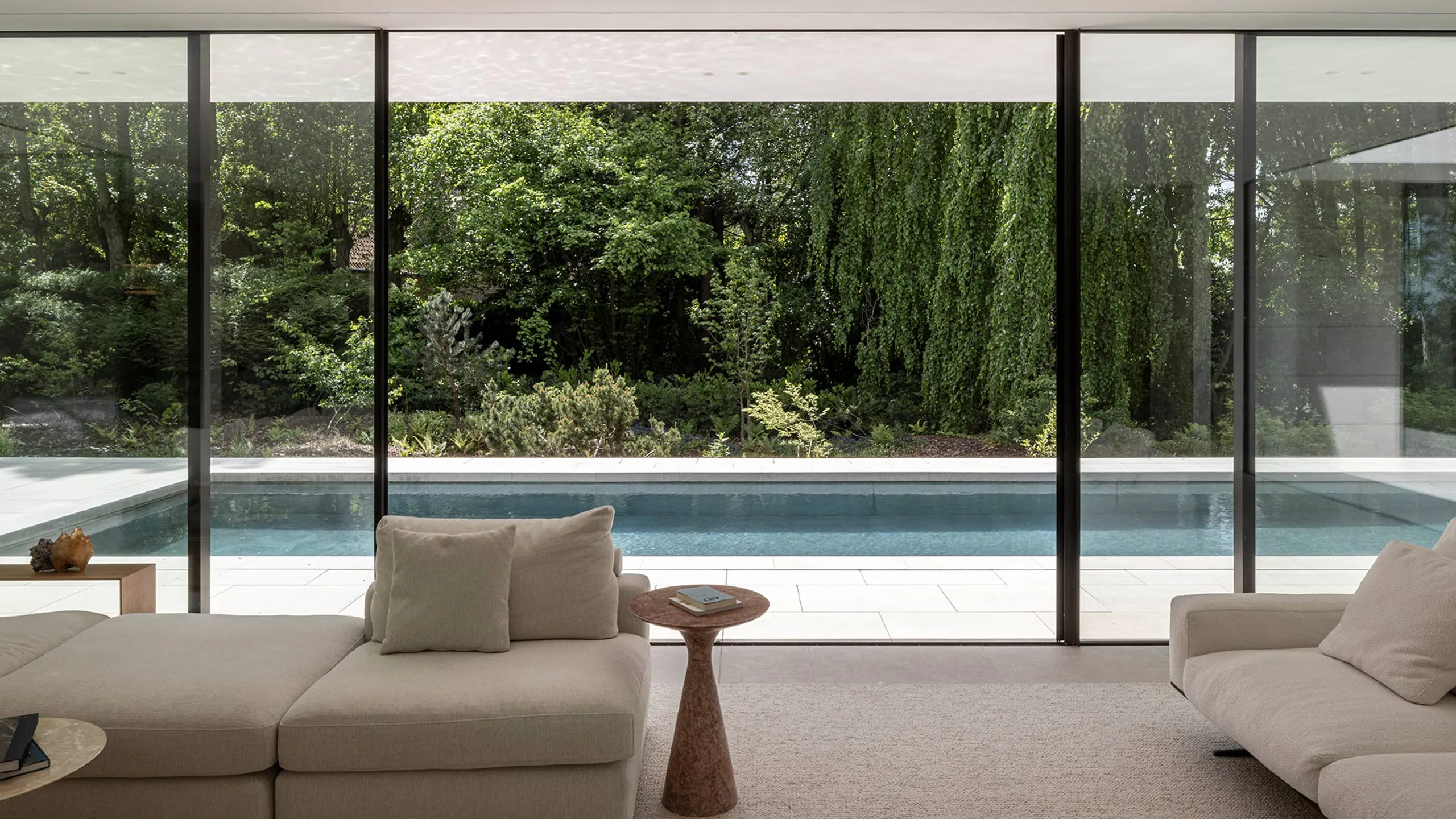 House P architectural view 4